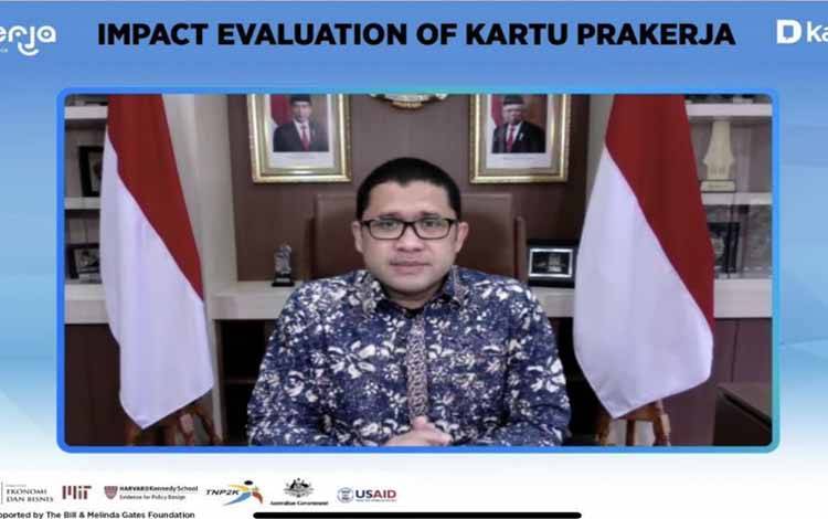 Kepala Badan Kebijakan Fiskal Kementerian Keuangan Febrio Kacaribu dalam Webinar Evaluasi Dampak Program Kartu Prakerja di Jakarta, Rabu (1/12/2021)