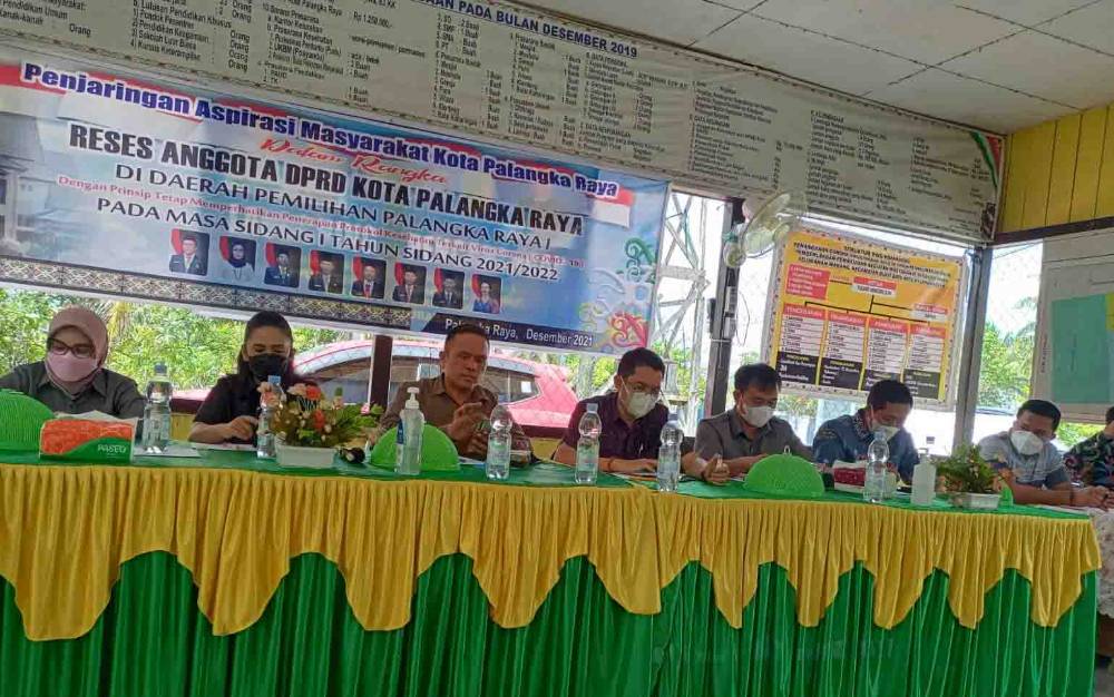 Reses anggota DPRD Palangka Raya Dapil 1 di Kelurahan Marang