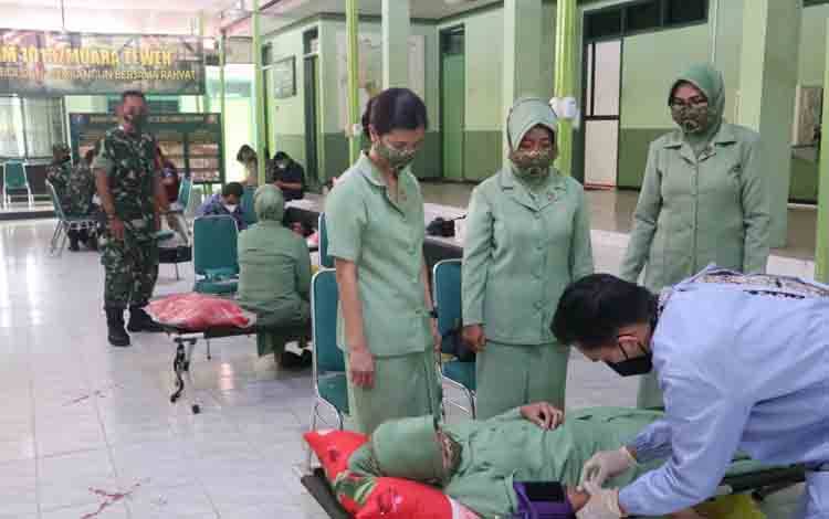 Baksos donor darah yang dilaksanakan Kodim 1013 Muara Teweh dalam rangkamemperingati Hari Juang Tentara Nasional Indonesia Angkatan Darat , Kamis 9 Desember 2021