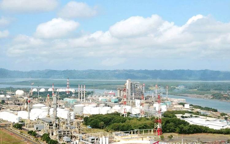 Ilustrasi - Fasilitas refinery unit milik Pertamina yang mengolah minyak mentah menjadi produk olahan kilang, seperti bahan bakar minyak dan elpji. (ANTARA/HO-Pertamina)