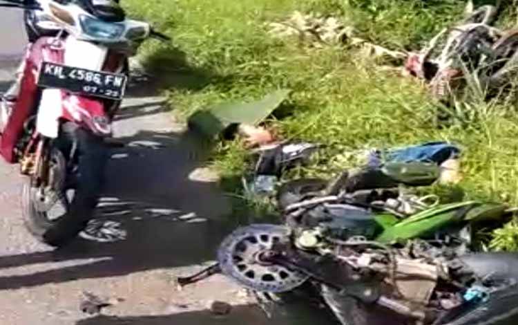 Seorang anak terkapar usai mengalami kecelakaan di Desa Lampuyang, Kecamatan Teluk Sampit, Kotim