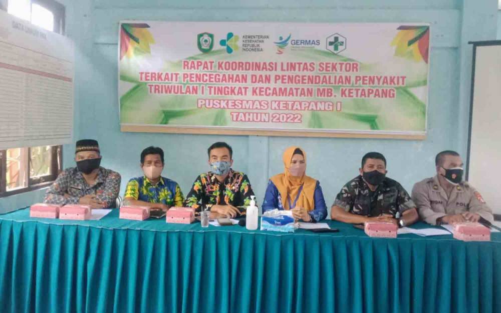 Suasana rapat koordinasi lintas sektor pencegahan dan pengendalian penyakit triwulan pertama di Kecamatan Mentawa Baru Ketapang