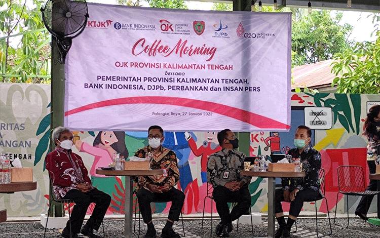 Coffee Morning OJK Kalteng bersama dengan Bank Indonesia, Ditjen Perbendaharaan dan perbankan serta insan pers Kamis, 27 Januari 2022.
