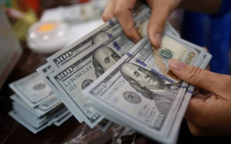 Ilustrasi: dolar Amerika Serikat (ANTARA/Reuters)