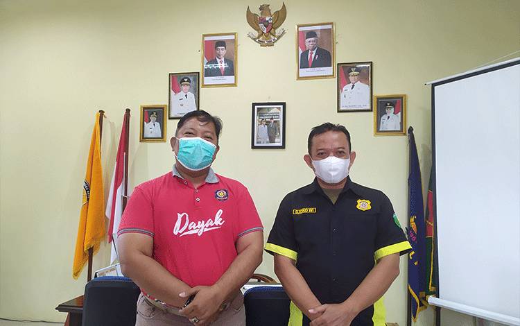 Kasatpol PP Kota Palangka Raya, Benhur Pangaribuan dan Kepala Bidang Penegakan Perda, Djoko Wibowo