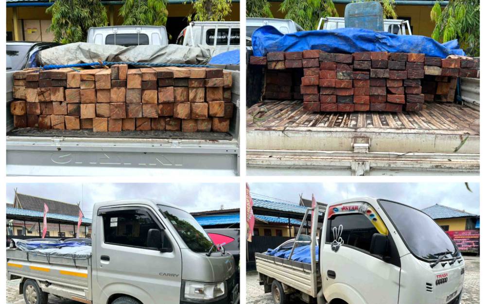 Barang bukti mobil dan kayu ulin yang diamankan di Polres Barito Utara, Sabtu 5 Maret 2022.
