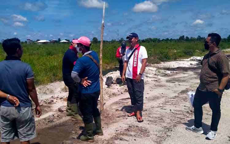 Sidang pemeriksaan setempat gugatan tanah yang diajukan Budi Mulia dan Budi Santoso kepada Cahyaningtias Windiasari