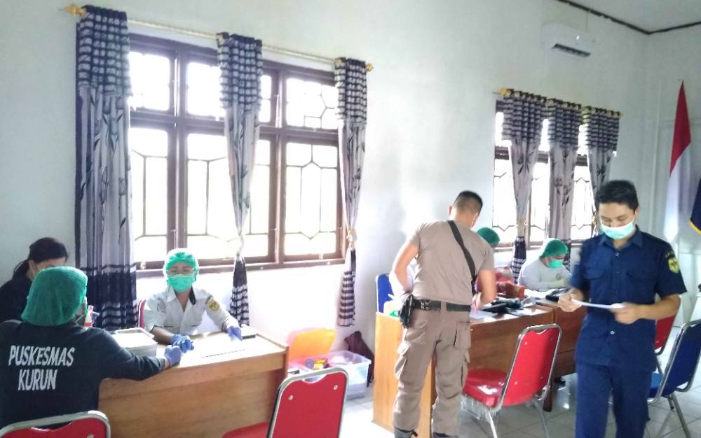 Salah satu kegiatan vaksinasi Covid-19 yang dilakukan oleh Puskesmas Kurun Kabupaten Gunung Mas