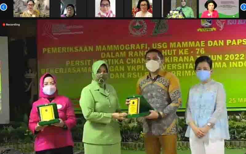 angkapan layar YKPI bersama dengan Persit KCK daerah I / Bukit Barisan, RS Royal Prima Medan dan Universitas Prima Indonesia dalam pencegahan kanker payudara dan serviks, Kamis (24/3/2022). (foto : ANTARA/HO-YKPI)