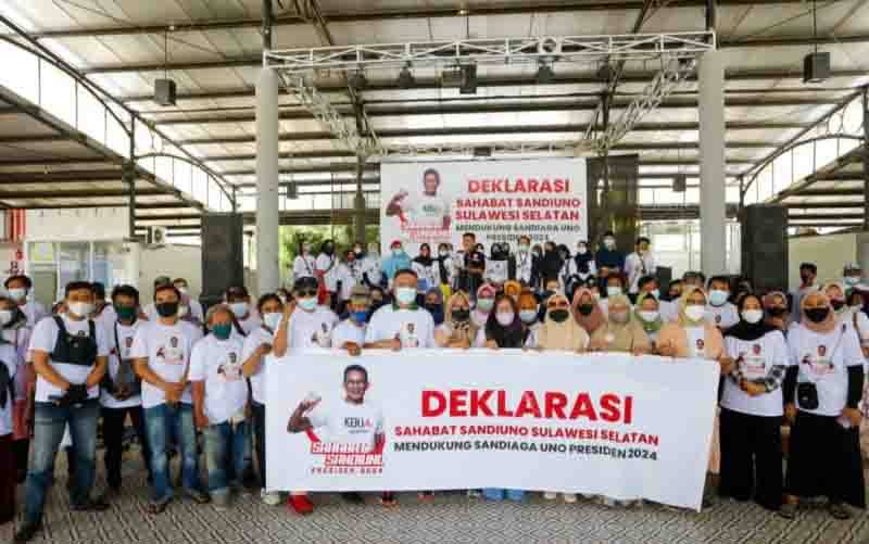 Relawan Sahabat Sandiuno Sulawesi Selatan, mendeklarasikan dukungan kepada Sandiaga Salahuddin Uno untuk maju menjadi calon presiden pada pemilu tahun 2024.