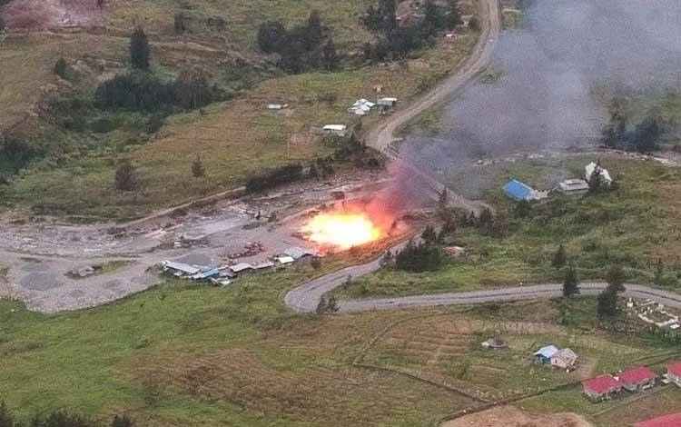 Mess PT MTTdi Ilaga, Kabupaten Puncak, Papua yang dibakar KKB, Jumat (22/4/2022)