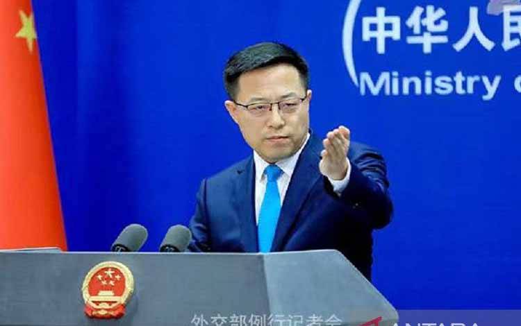 Juru bicara Kementerian Luar Negeri China Zhao Lijiian dalam pengarahan pers rutin di Beijing, Jumat (22/4/2022)