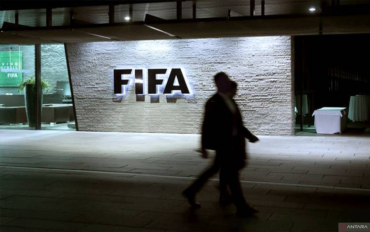 Loga FIFA di Zurich, Swiss, 30 September 2020. REUTERS/Arnd Wiegmann/Files