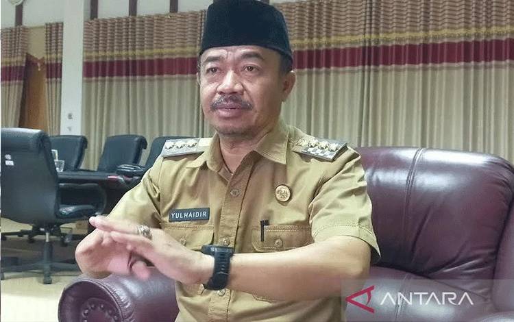 Bupati Seruyan Yulhaidir saat ditemui di Kuala Pembuang. ANTARA/Radianor.