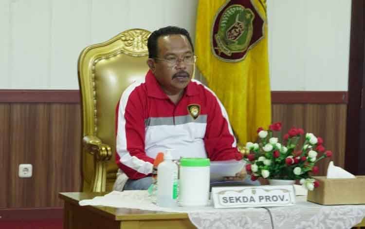Sekretaris Daerah Provinsi Kalteng, Nuryakin saat menyampaikan sambutan Pembekalan Penilaian Mandiri Pelaksanaan Reformasi Birokrasi (PMPRB) Pemprov Kalteng Tahun 2022.