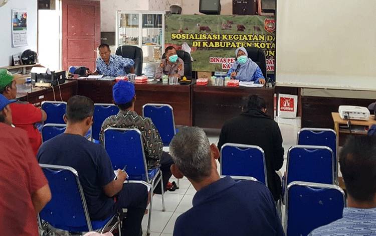 Sosialisasi Pengendalian PMK kepada peternak se Kecamatan Pangkalan Banteng.