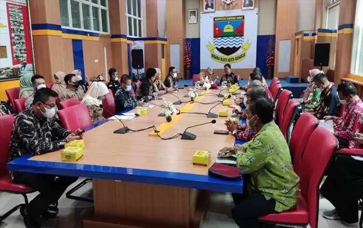 Sekda Seruyan bersama rombongan mengadakan pertemuan bersama Pemerintah Kabupaten Bandung Barat