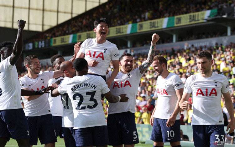 Selebrasi Son Heung-Min setelah mencetak gol untuk Tottenham Hotspur dalam pertandingan pekan terakhir Liga Premier Inggris lawan Norwich pada 23 Mei 2022. ANTARA/Reuters/PAUL CHILDS