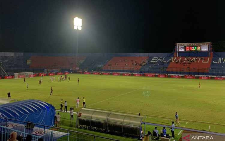 Laga antara PSM Makassar melawan Persikabo 1973 yang digelar di Stadion Kanjuruhan, Kabupaten Malang, Jawa Timur, Rabu (15/6/2022)