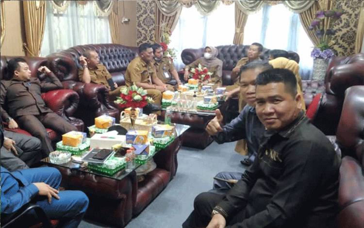 BKPSDM Kabupaten Kotim saat rapat bersama Komisi I DPRD Kotim.