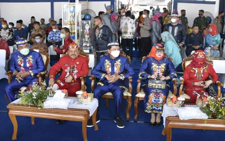 Sekda Kalteng, Nuryakin saat menghadiri peringatan hari jadi Kabupaten Barito Utara ke 72 tahun, Rabu, 29 Juni 2022.