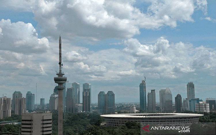Arsip Foto. Pemandangan gedung-gedung tinggi di Ibu Kota Jakarta saat cuaca cerah berawan. (ANTARA/ISMAR PATRIZKI)