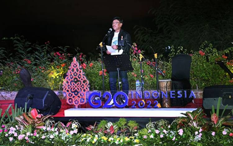Menteri Komunikasi dan Informatika Johnny G.Plate dalam acara DEWG Presidensi G20 ketiga di Labuan Bajo. (ANTARA/HO/Kementerian Kominfo)