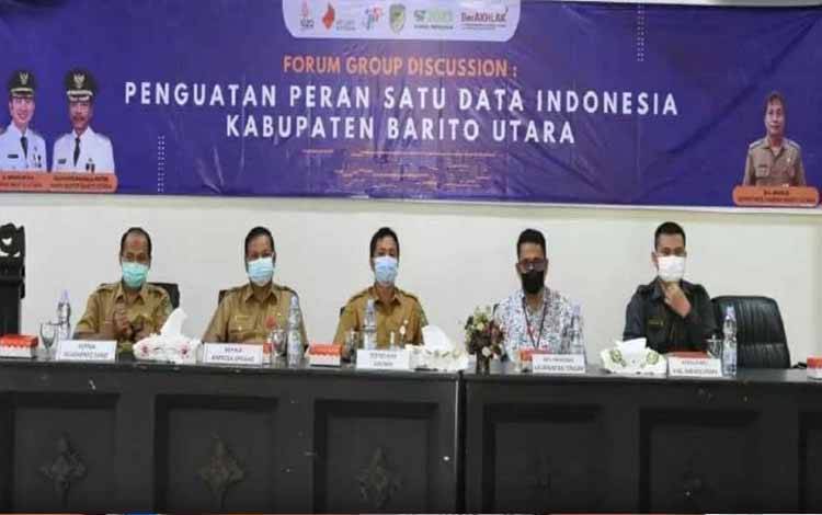 Forum Group Discussion (FGD) Penguatan Peran Satu Data Indonesia Kabupaten Barito Utara di Aula Bappeda Litbang Barito Utara. (foto: Dhani)