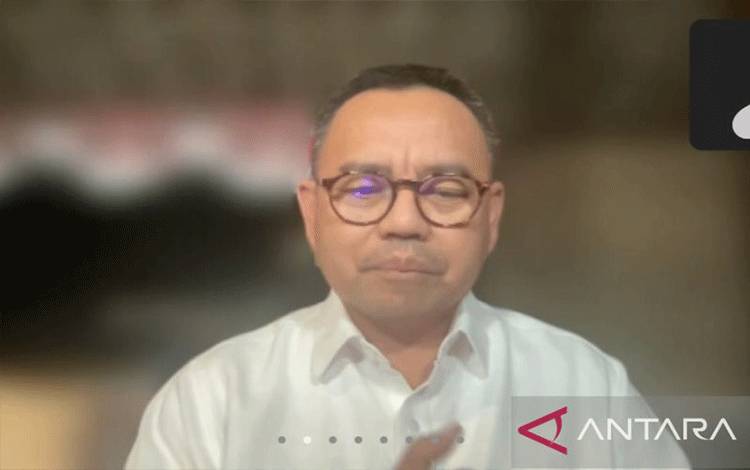 Mantan Menteri Energi dan Sumber Daya Mineral (ESDM) Sudirman Said dalam diskusi bertajuk "Politik Bantalan Sosial dan Rem Darurat Subsidi BBM" oleh Total Politik yang dipantau secara daring di Jakarta, Jumat. ANTARA/Muhammad Heriyanto