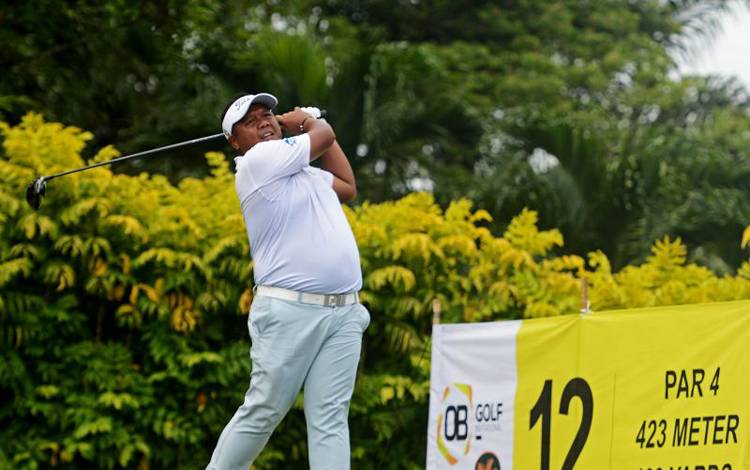 Benita Kasiadi masih menjadi pegolf Indonesia yang meraih hasil terbaik hingga hari kedua OB Golf Invitational 2022 di Jababeka Golf and Country Club, Bekasi, Jawa Barat, Rabu (14/9/2022). (ANTARA/HO-OB Golf)