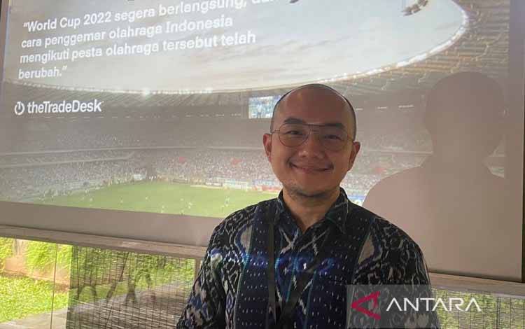 General Manager The Trade Desk Purnomo Kristanto usai memaparkan riset terbaru mengenai FIFA World Cup 2022 dalam temu media di Jakarta, Rabu (21/9/2022). (ANTARA/Arindra Meodia)