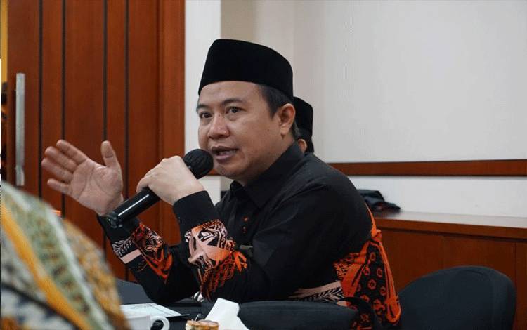 Direktur Jenderal Penyelenggaraan Haji dan Umrah Kementerian Agama Hilman Latief saat menggelar Mudzakarah Perhajian di Jakarta, Jumat (30/9/2022). (ANTARA/HO-Kemenag)