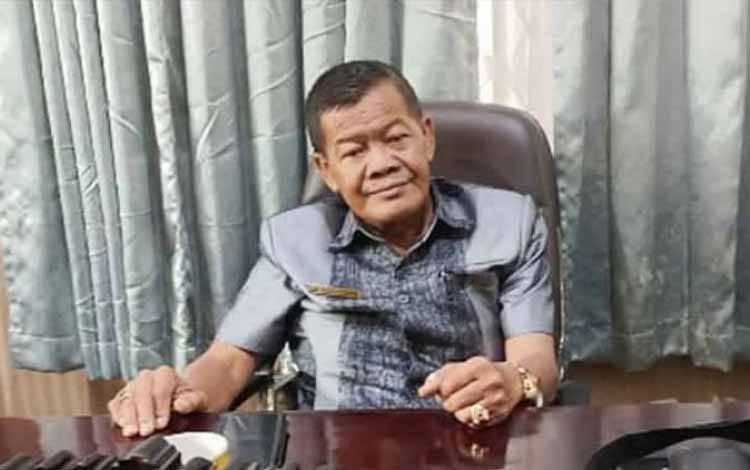 Anggota DPRD Kotim Anang Kapeliyus semasa masih hidup dan menjabat sebagai anggota legislatif. (FOTO: HAMIM)