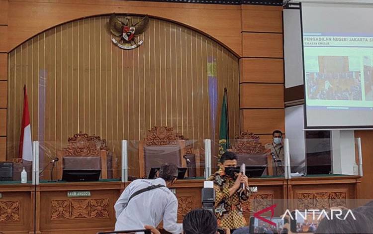 Pengadilan Negeri Jakarta Selatan memulai sidang pembacaan dakwaan mantan Kadiv Propam Polri Ferdy Sambo dalam kasus dugaan pembunuhan berencana terhadap Brigadir J, Senin. (ANTARA/Melalusa Susthira K.)