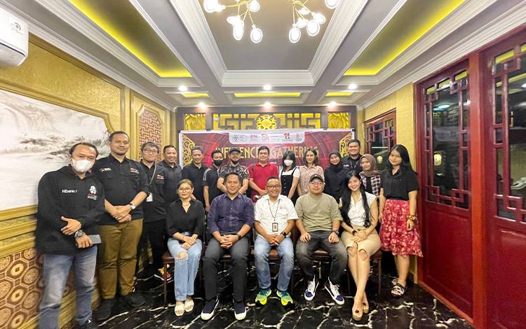 Kegiatan ramah tamah OJK Kalteng bersama penggiat media sosial yang berada di Kota Palangka Raya. Kegiatan dikemas dalam bentuk Influencer Gathering. (FOTO: TESTI PRISCILLA)