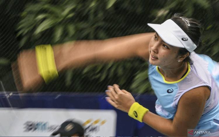 Petenis putri Indonesia Aldila Sutjiadi mengamankan tempat di final ganda turnamen putri WTA 125 Abierto Tampico, Meksiko, setelah berhasil melalui laga semifinal Sabtu pagi (WIB).