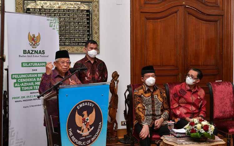 Wakil Presiden Maruf Amin memberikan arahan kepada diaspora Indonesia di Kairo, Mesir, Sabtu (5/11/2022). ANTARA/HO-BPMI Setwapres