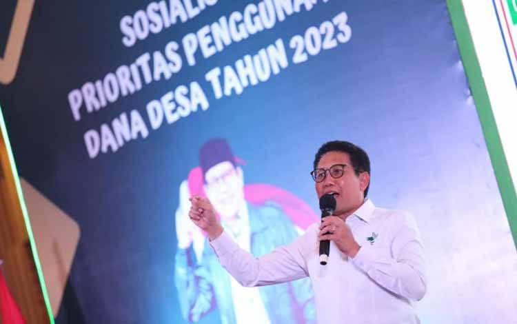 Mendes PDTT Abdul Halim Iskandar menghadiri sosialisasi Permendes Nomor 8 Tahun 2022 Tentang Prioritas Penggunaan Dana Desa Tahun 2023 di Cianjur, Jawa Barat, Rabu (9/11/2022). ANTARA/HO-Kemendes PDTT