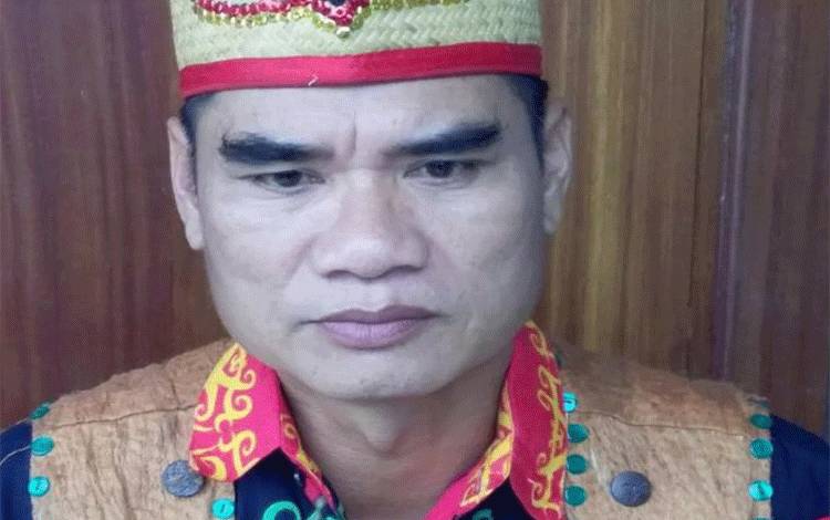 Kepala Biro Organisasi Dewan Adat Dayak Provinsi Kalimantan Tengah, EP. Romong.