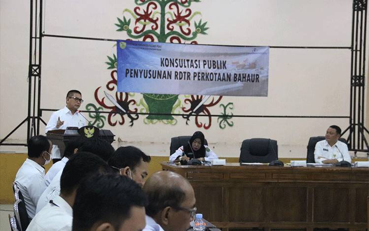 Sekda Pulpis buka konsultasi publik penyusunan RDTR Perkotaan kecamatan Kahayan Kuala. 