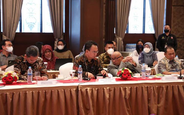 Sekretaris Jenderal Kemensos Harry Hikmat saat menghadiri FGD bersama Komisi VIII DPR RI di Medan, Sabtu (26/11/2022). (ANTARA/HO-Kemensos)