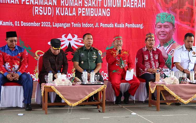 Bupati Seruyan memberikan arahan pada Seminar Penamaan RSUD Kuala Pembuang, Kamis, 1 Desember 2022 (FOTO: ISTIMEWA)