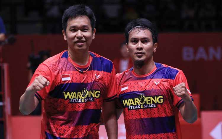 Hendra Setiawan/Mohammad Ahsan seusai memastikan diri ke final World Tour Finals di Bangkok, Thailand, Sabtu. (ANTARA/HO-PP PBSI)