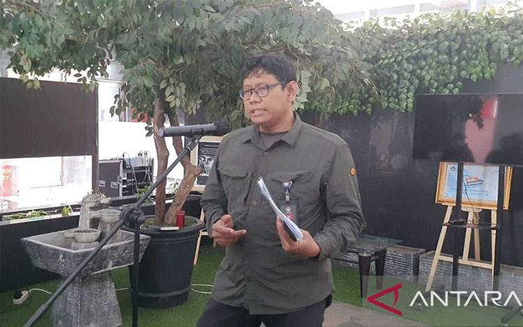 Tenaga Ahli LPSK Syahrial Martanto saat memberikan keterangan pers di Kantor LPSK, Jakarta, Selasa (13/12/2022). ANTARA/Syaiful Hakim.