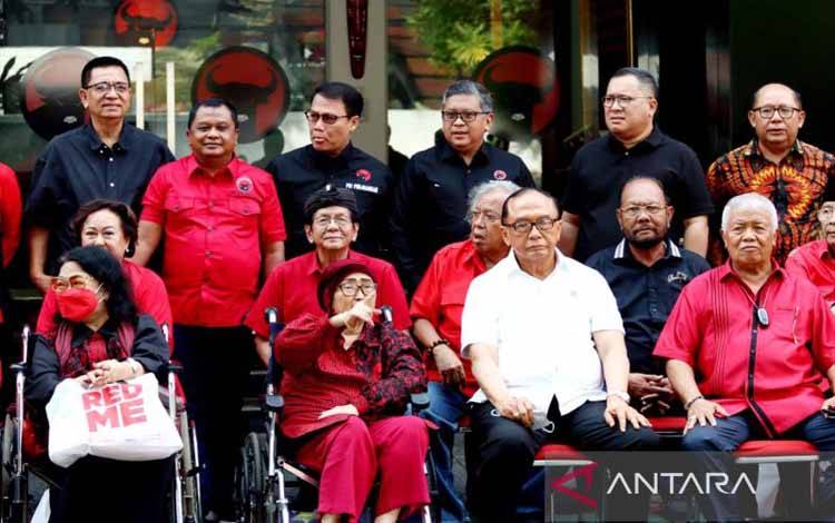 Sekjen DPP PDI Perjuangan Hasto Kristiyanto saat menghadiri acara Temu Kangen dan Silaturahmi dengan senior partai di Sekolah Partai PDIP, Lenteng Agung, Jakarta Selatan, Sabtu (17/12/2022) ANTARA/HO-DPP PDI Perjuangan