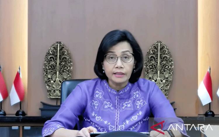 Menteri Keuangan (Menkeu) Sri Mulyani dalam konferensi pers "APBN KITA Desember 2022" secara daring di Jakarta, Selasa (20/12/2022). (ANTARA/Agatha Olivia Victoria)
