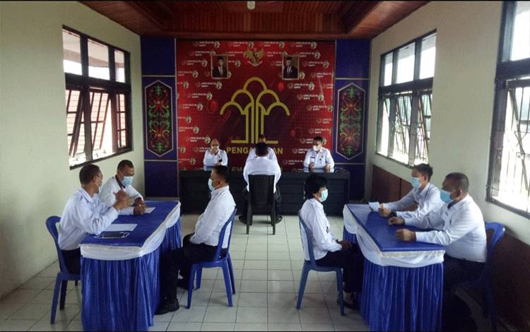 Lapas Kelas IIB Sampit saat menggelar assessment kepada seluruh pegawai di aula kantor Lapas Sampit, pada Rabu 18 Januari 2023. (FOTO: IST)