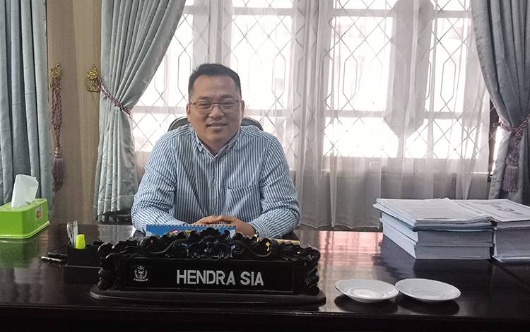 Anggota Komisi I DPRD Kotawaringin Timur Hendra Sia. (FOTO: DEWIP)