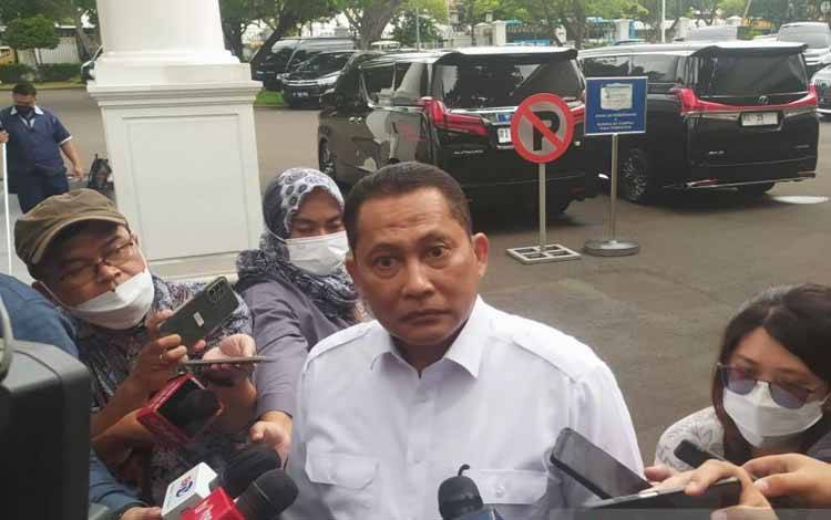 Direktur Utama Perum Bulog Budi Waseso saat ditemui di Kompleks Istana Kepresidenan Jakarta, Selasa (31/1/2023) (ANTARA/Indra Arief)