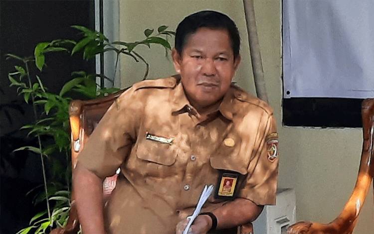 Kepala Dinas PUPR Kobar Hasyim, Rabu, 1 Februari 2023. (FOTO: DANANG)